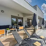 Gina * Nova Vas (Porec)