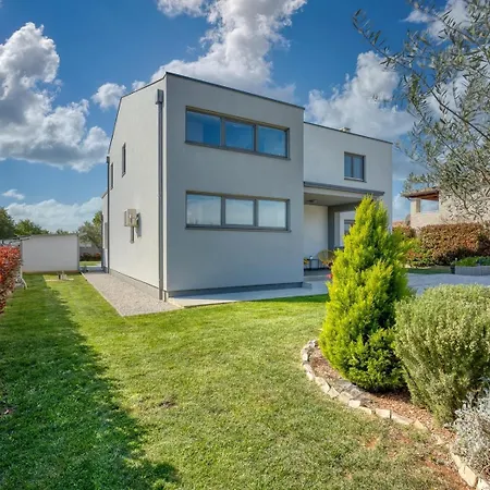 Villa Gina