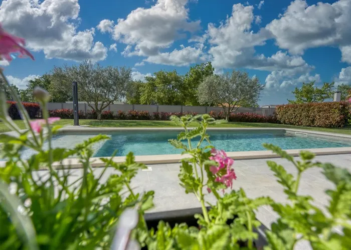 Gina Nova Vas (Porec)